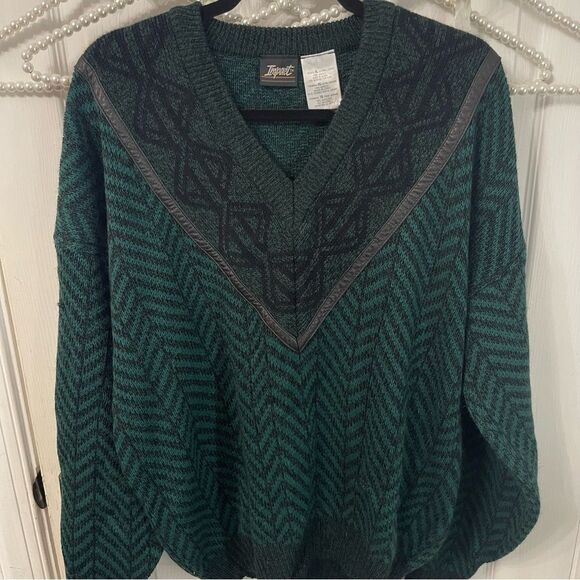 Vintage Impact Green and Black V-Neck Sweater - Picture 1 of 8